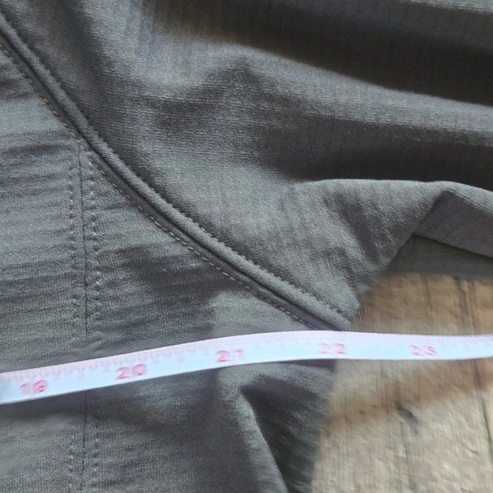 The North Face Mens Large Charcoal Grey Full Zip Grid Fleece Jacket Arm Pocket